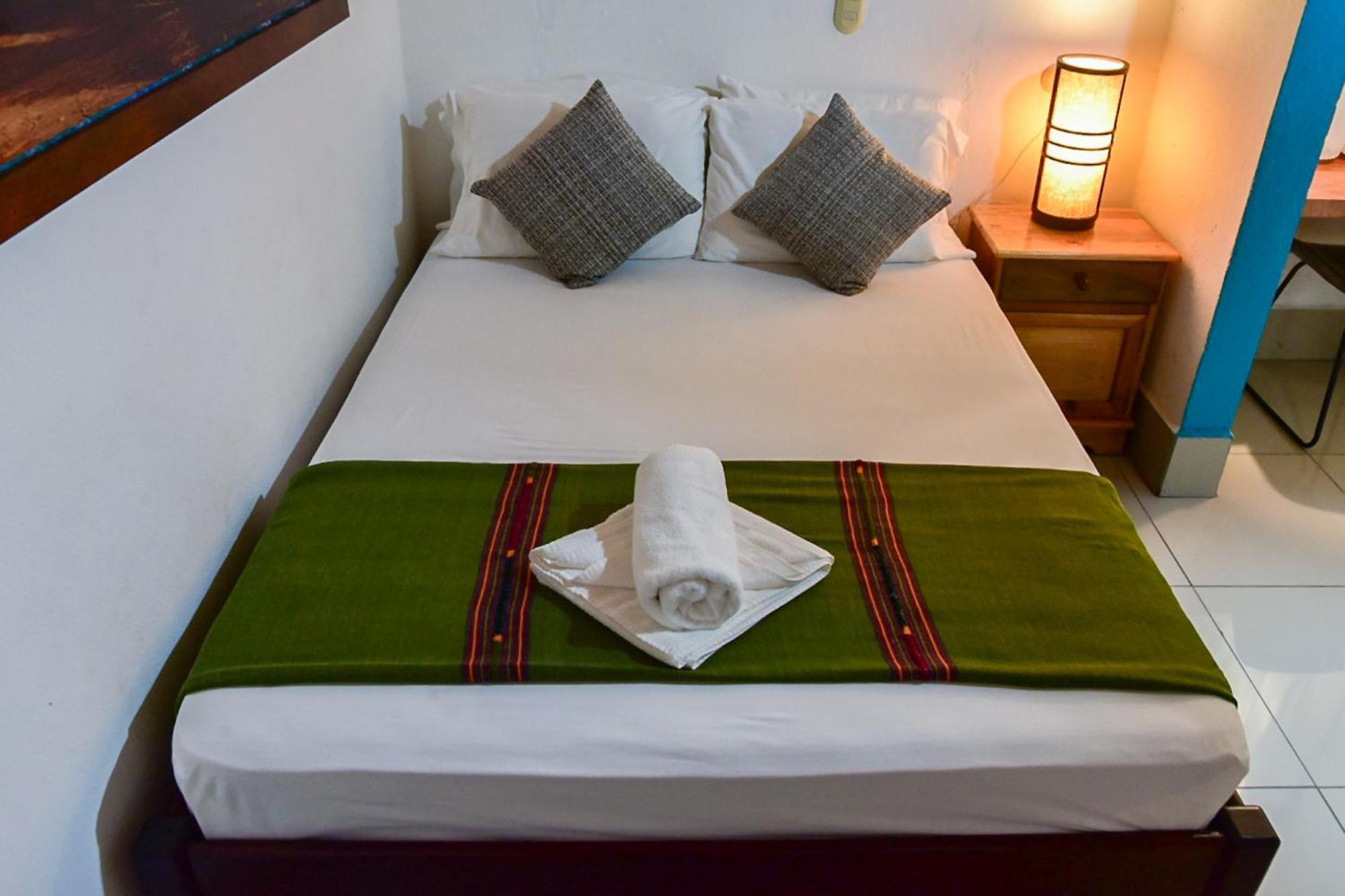 Los Amigos Hostel Flores Δωμάτιο φωτογραφία