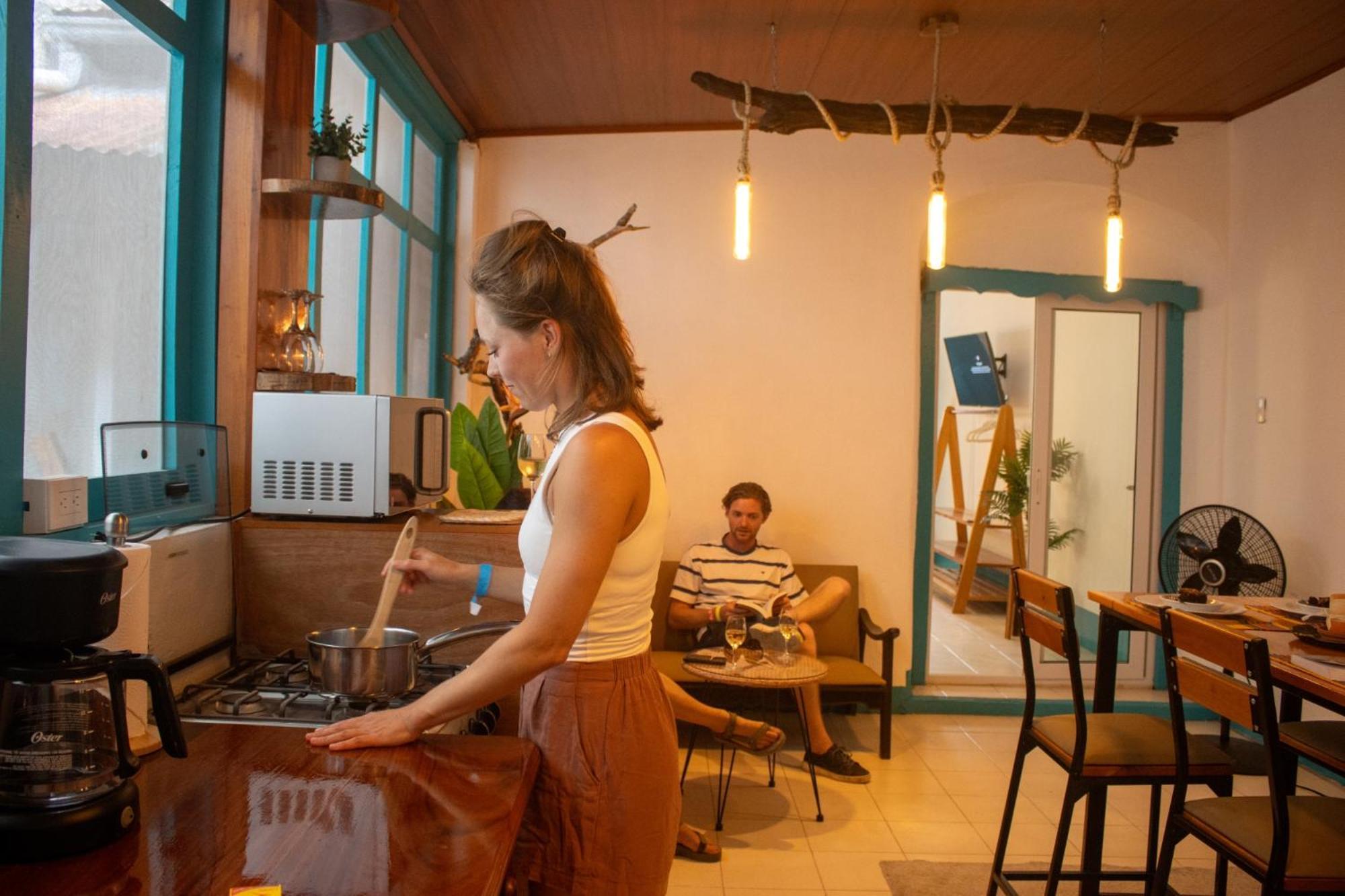 Los Amigos Hostel Flores Δωμάτιο φωτογραφία